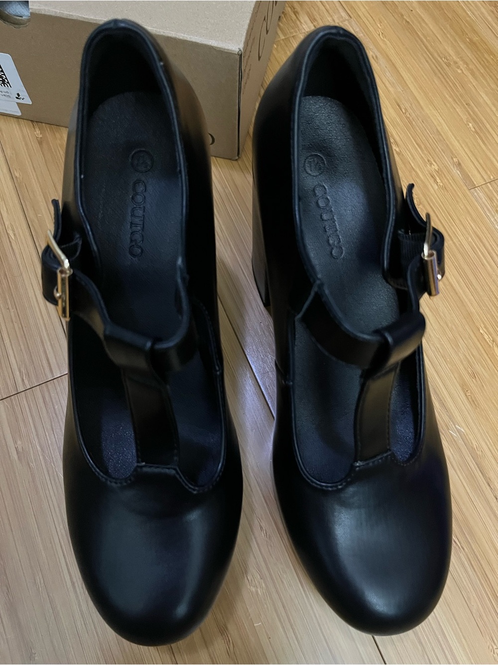 Black T-Strap Platform Pumps - Picture 8 of 11
